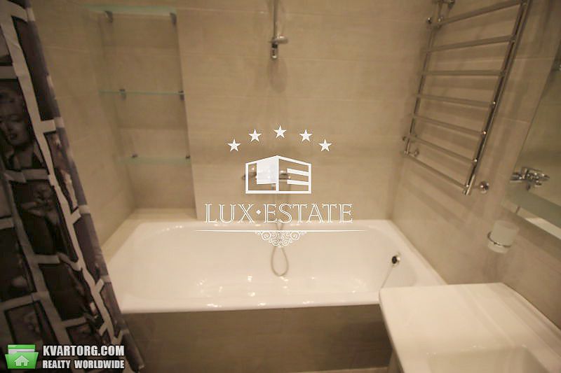Rent out 2-room apartment. Киев,  Драгомирова — photo 2