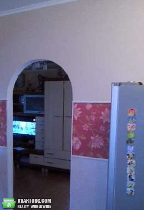 Sell 2-room apartment. Киев,  Салютная — photo 9