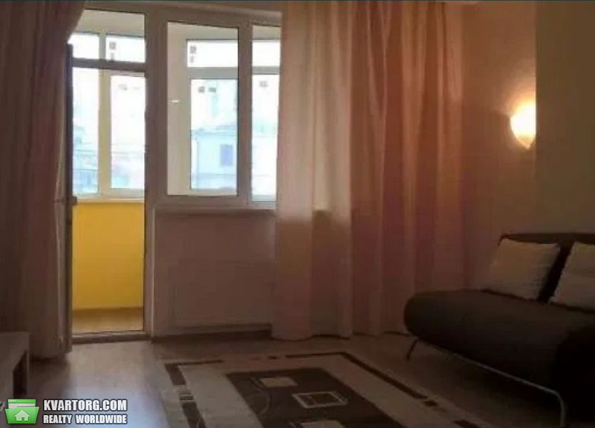 Sell 1-room apartment. Киев,  Жилянская — photo 1