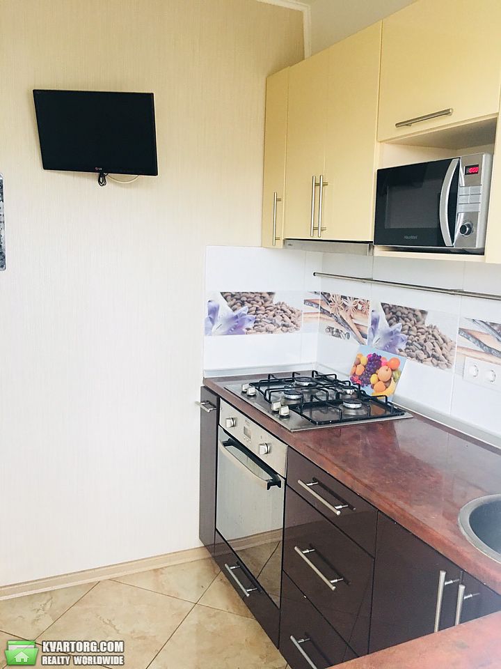 Rent out 1-room apartment. Киев,  Волгоградская — photo 6