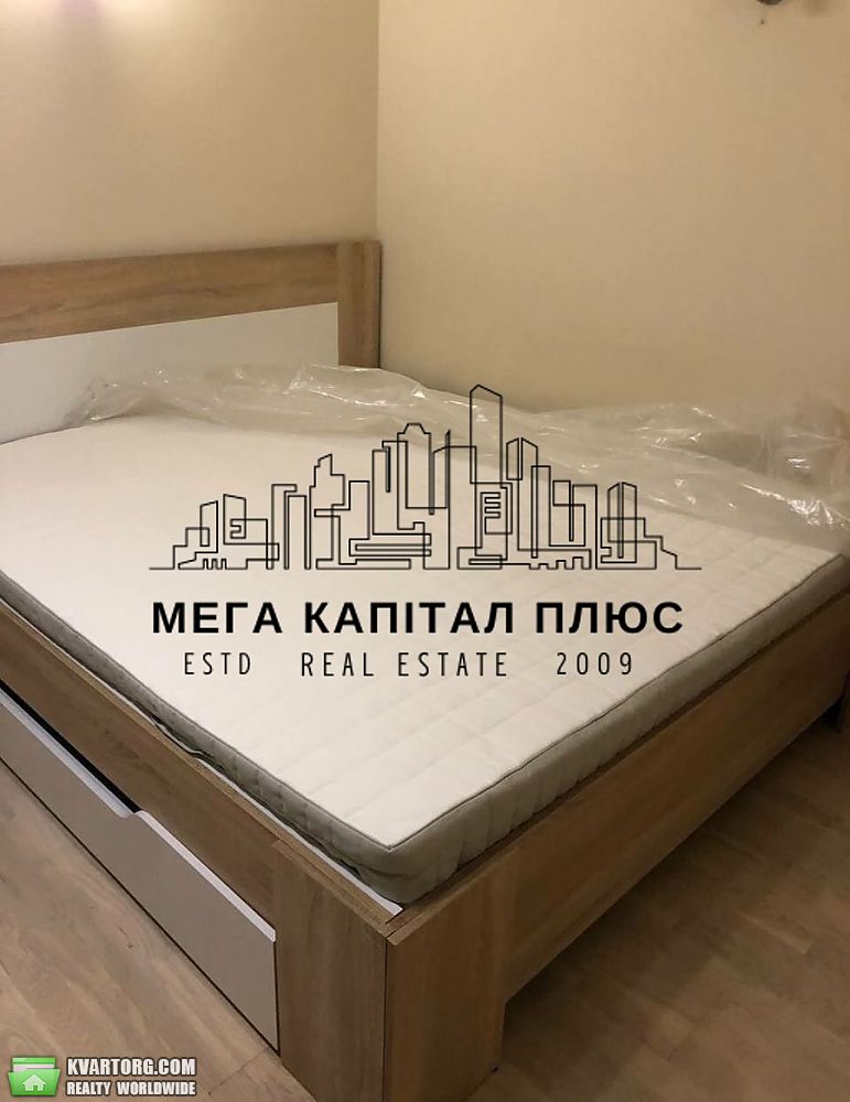 Rent out 1-room apartment. Киев,  Дегтяревская — photo 1