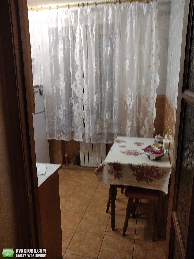Rent out 2-room apartment. Киев,  Грекова — photo 9
