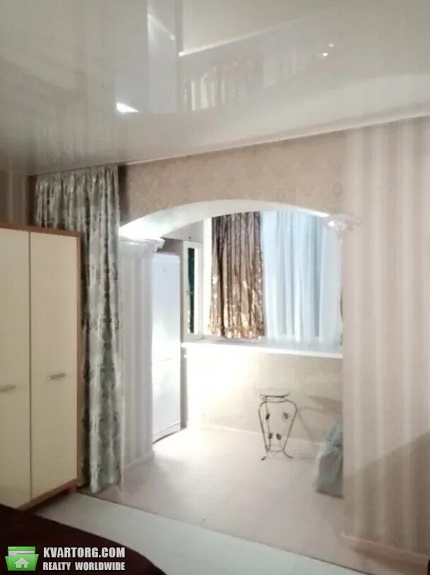 Rent out 1-room apartment. Киев,  Предславинская — photo 3