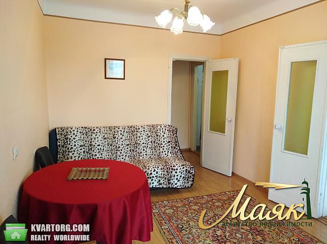 Rent out 2-room apartment. Киев, алмазова — photo 3