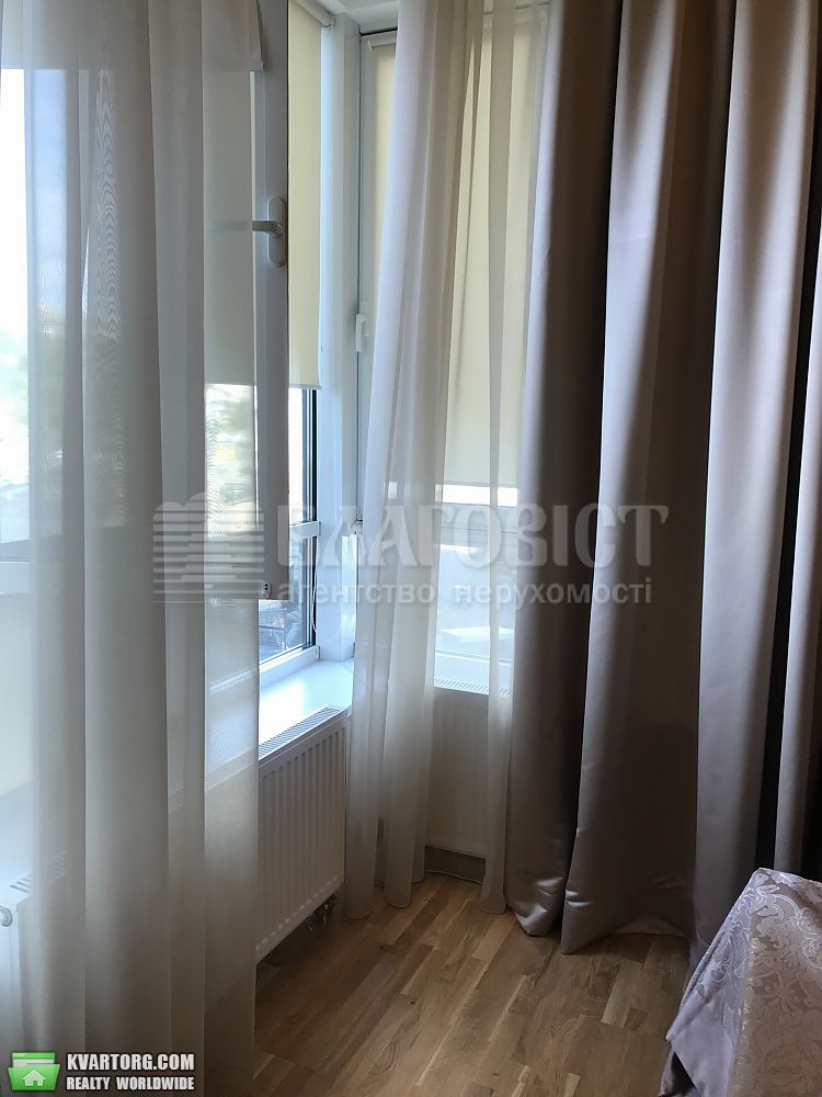 Rent out 2-room apartment. Киев,  Барбюса — photo 2