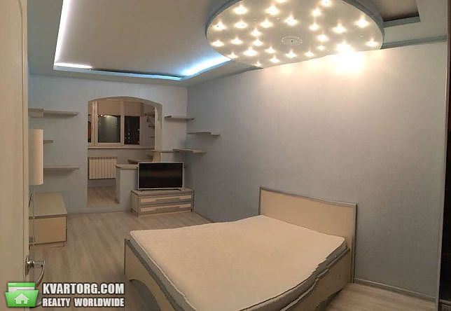 Rent out 3-room apartment. Киев,  Гмыри — photo 3