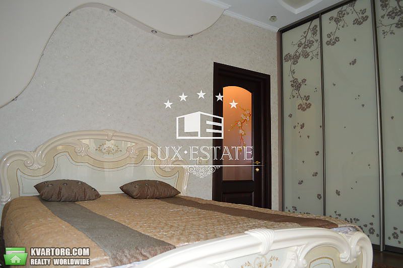 Rent out 3-room apartment. Киев,  Артема — photo 3