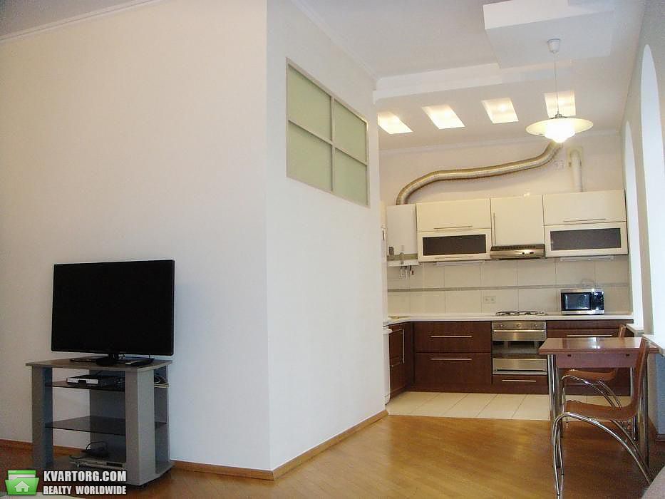 Rent out 2-room apartment. Киев,  Лютеранская — photo 4