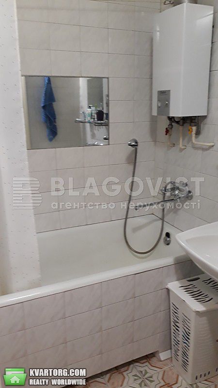 Sell 2-room apartment. Киев,  Гарматная — photo 2
