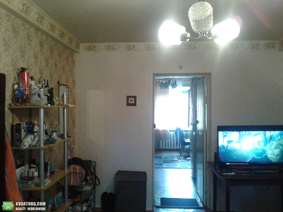 Sell 3-room apartment. Киев,  Подгорная — photo 1