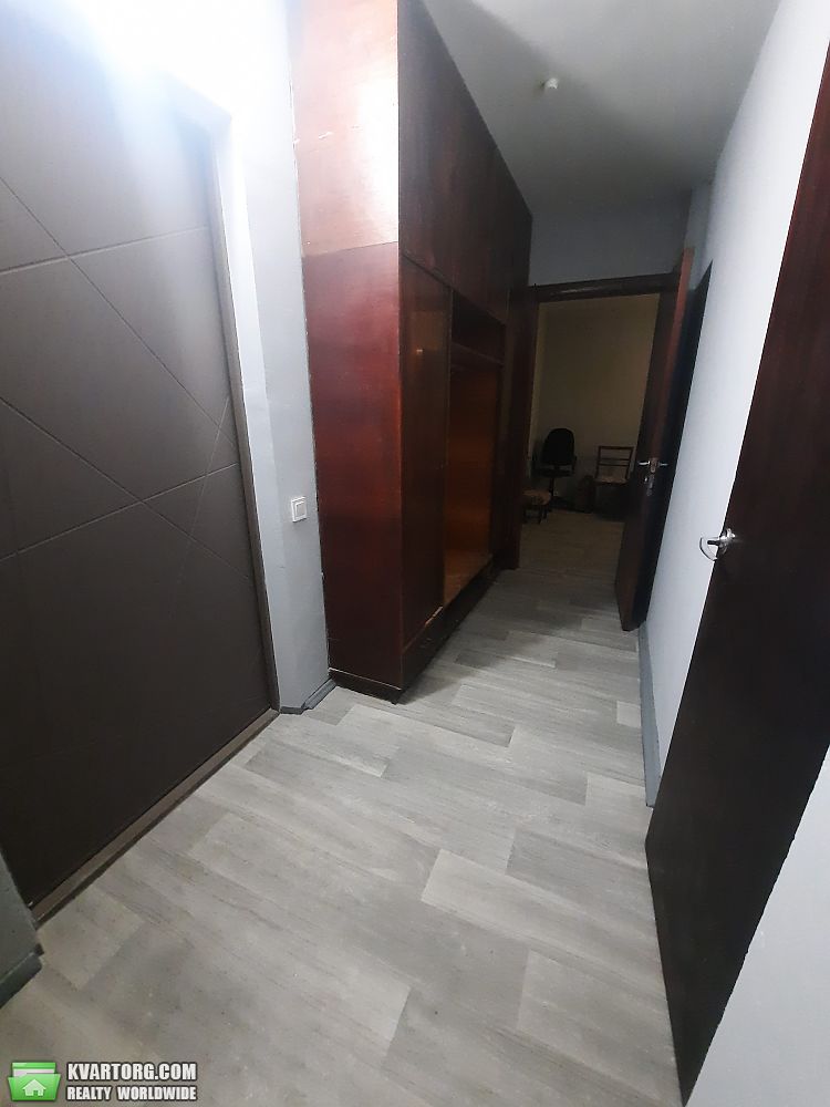 Rent out 2-room apartment. Киев, Миколайчуа — photo 9