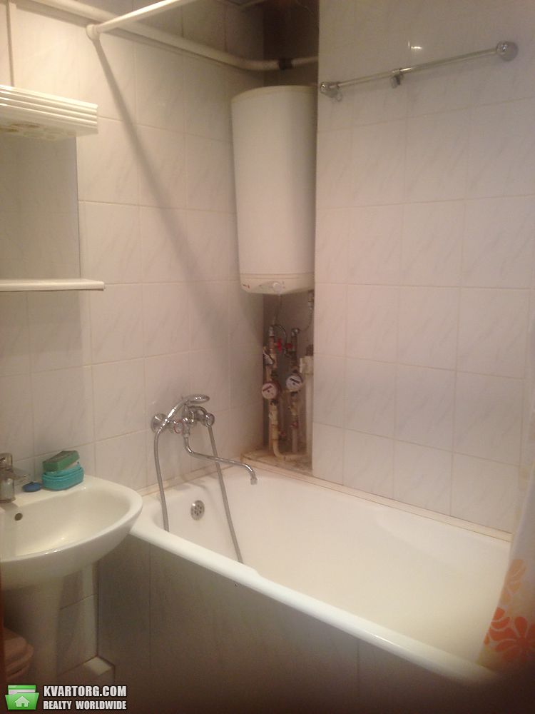 Rent out 3-room apartment. Киев,  Оболонская — photo 5