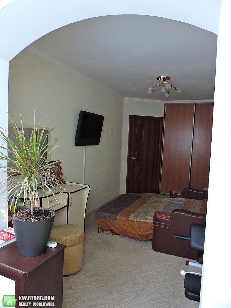 Sell 1-room apartment. Киев,  Свободы пр — photo 5