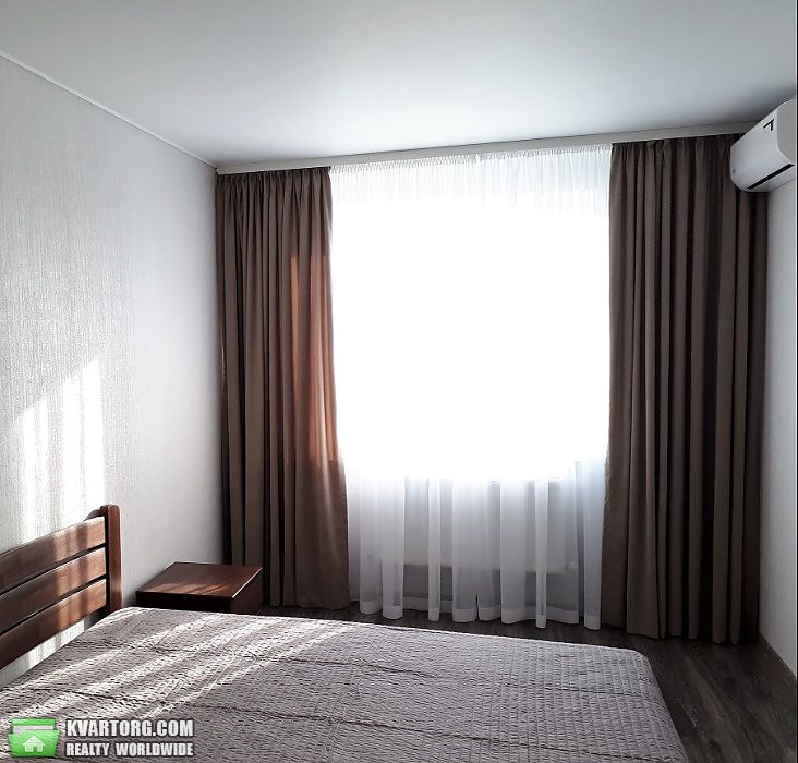 Rent out 1-room apartment. Киев, Оксамитова — photo 3