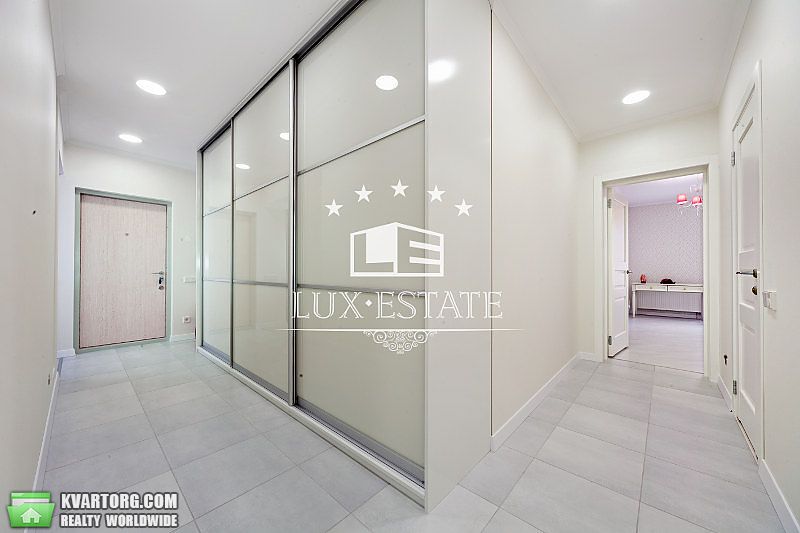 Sell 3-room apartment. Киев, Регенераторная — photo 1