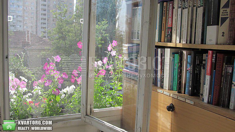 Sell 3-room apartment. Киев,  Щорса — photo 4