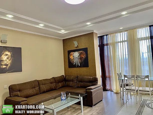 Rent out 1-room apartment. Киев,  Жилянская — photo 2
