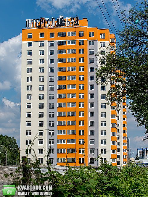 Sell 3-room apartment. Киев,  Комарова — photo 1