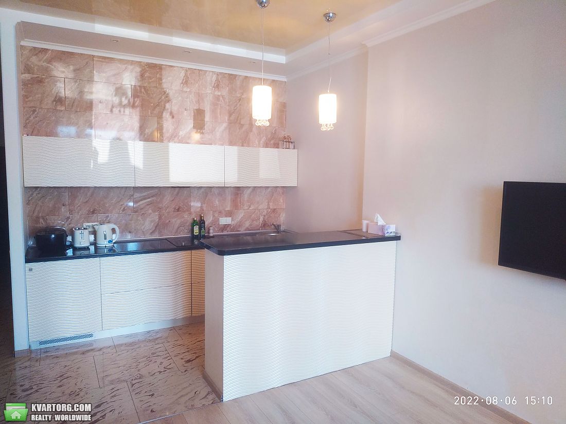 Sell 1-room apartment. Киев,  Жилянская — photo 3