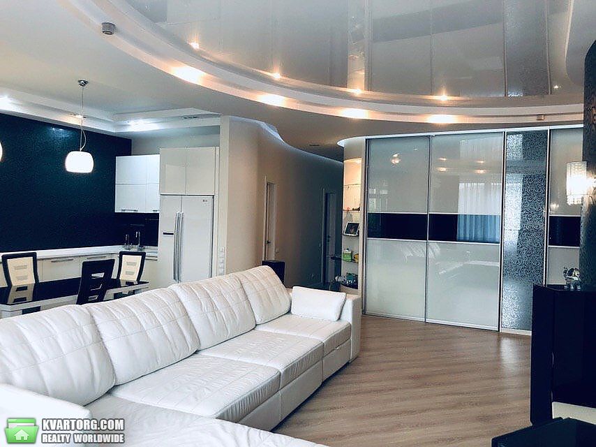Sell 3-room apartment. Киев,  Вышгородская — photo 2