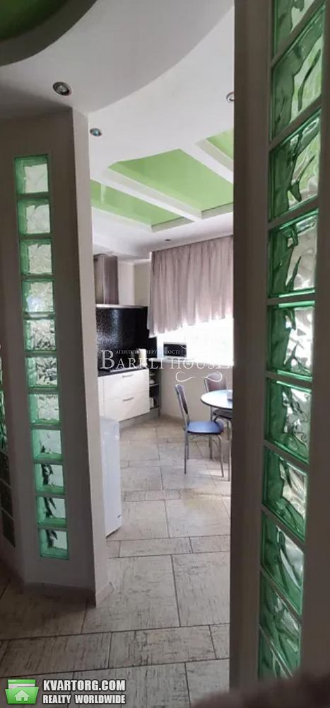 Rent out 2-room apartment. Киев,  Грушевского — photo 5