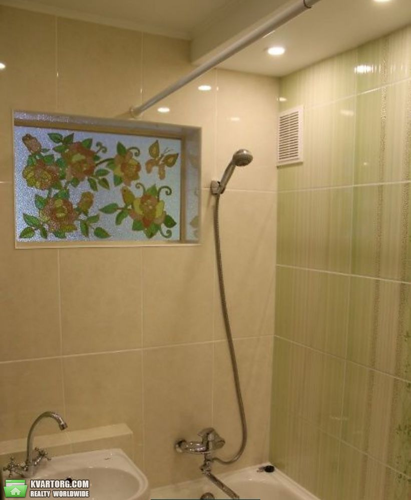 Rent out 2-room apartment. Киев,  Котовского — photo 2