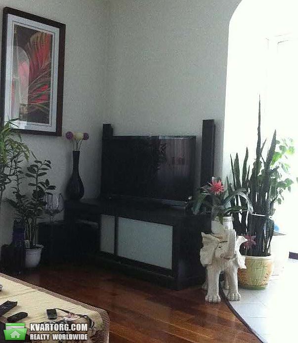 Sell 3-room apartment. Киев,  Победы пр — photo 1