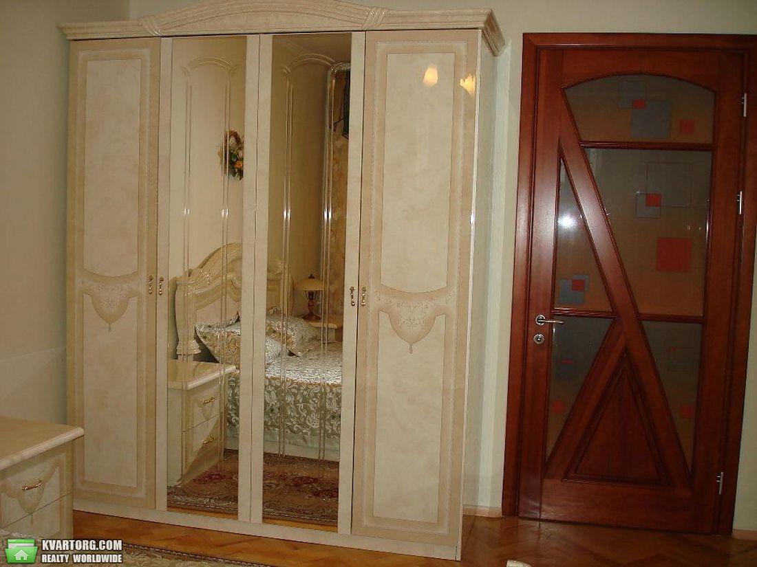 Rent out 3-room apartment. Киев,  Старонаводницкая — photo 10