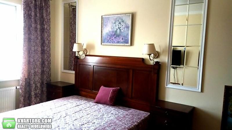Rent out 3-room apartment. Киев,  Дегтяревская — photo 2