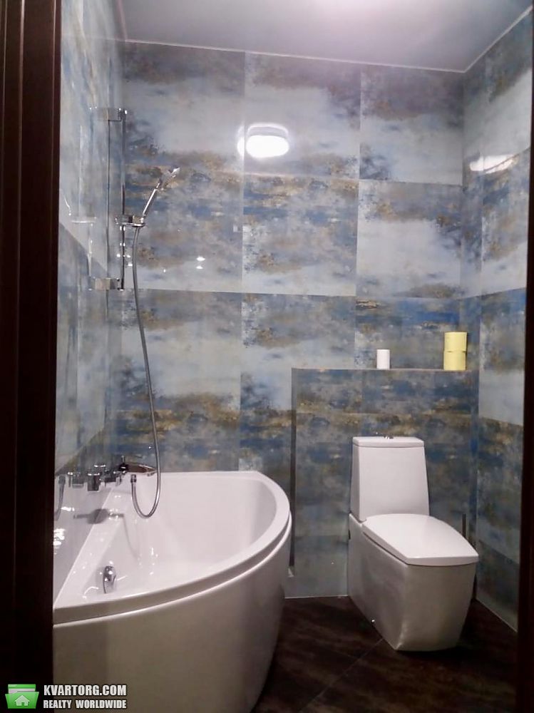 Rent out 4-room apartment. Киев,  Туманяна — photo 2
