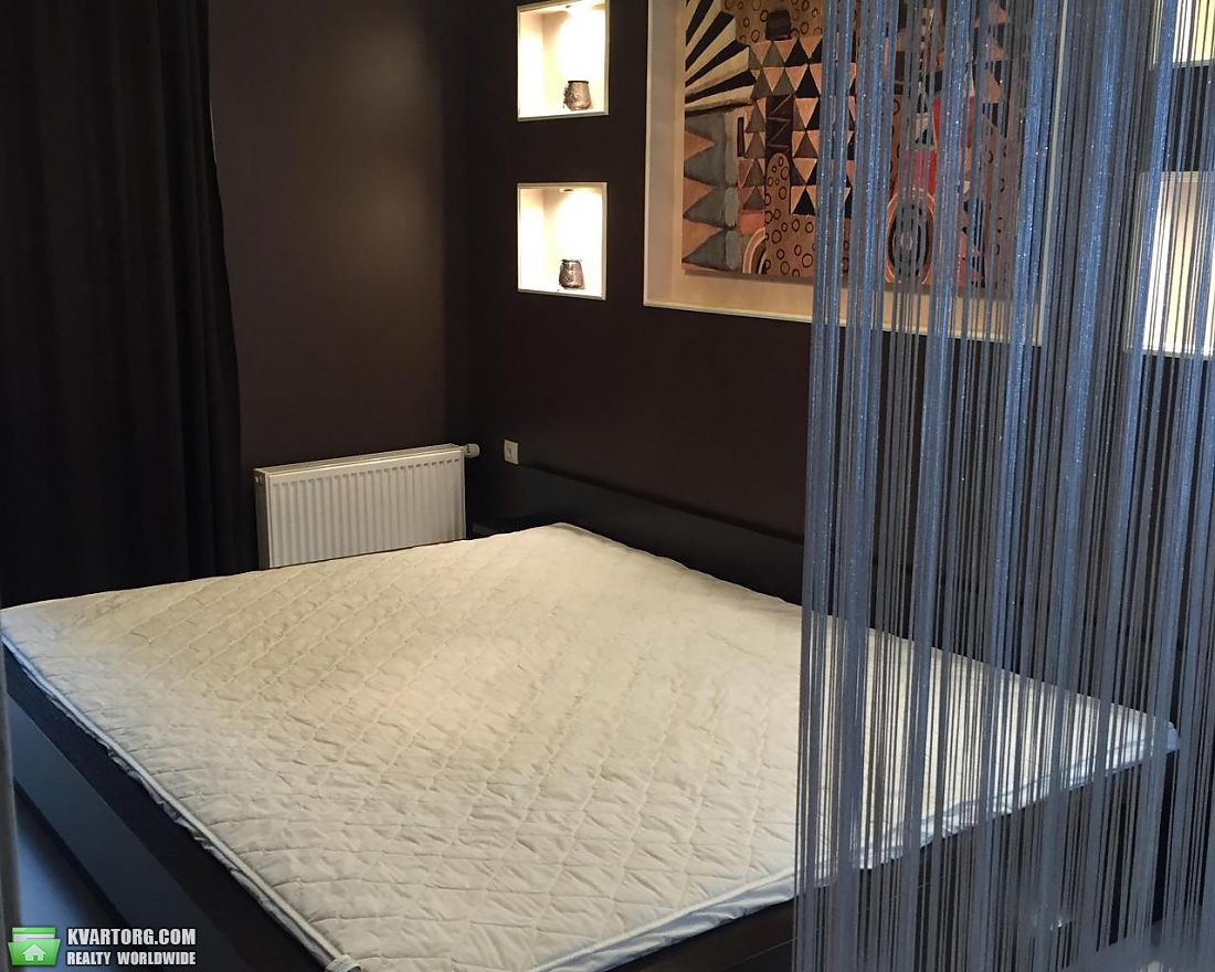 Rent out 2-room apartment. Киев,  Вышгородская — photo 7