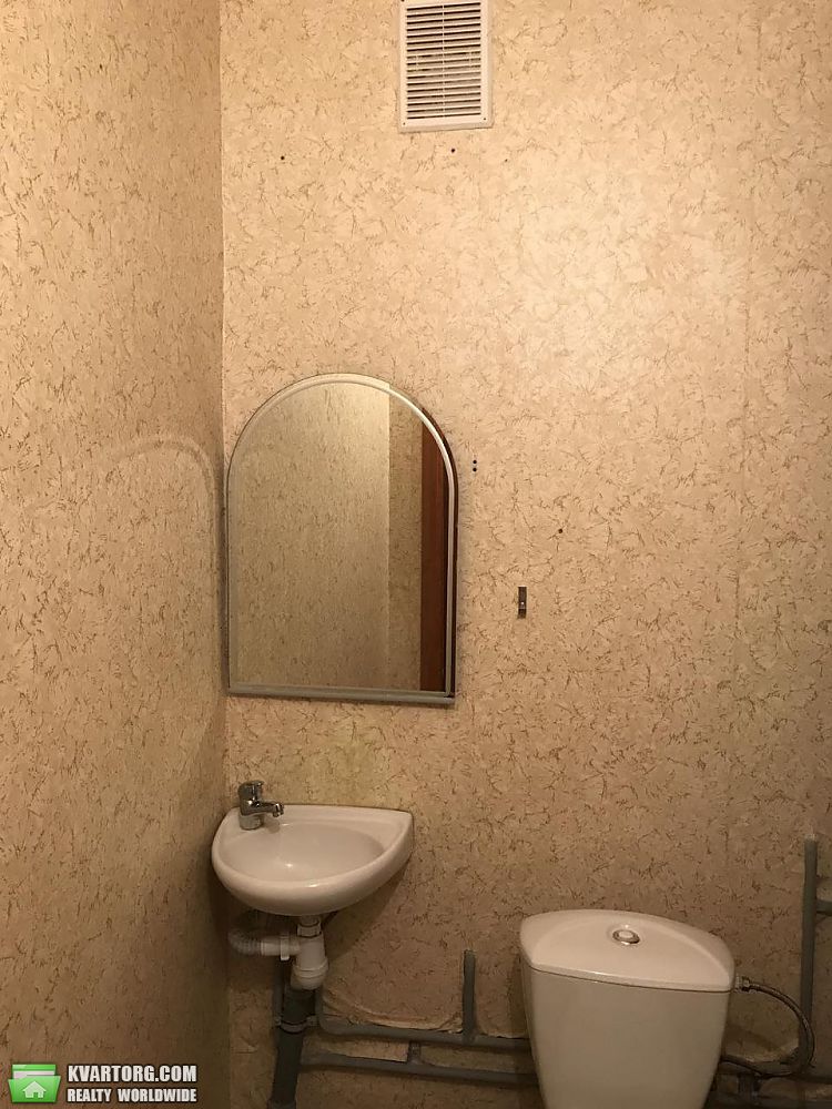 Rent out 2-room apartment. Киев, Бородина — photo 10