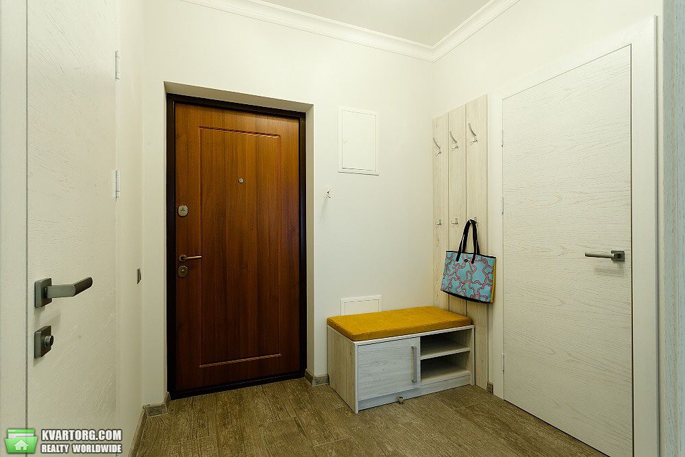 Rent out 1-room apartment. Киев, Вацлава Гавела — photo 3