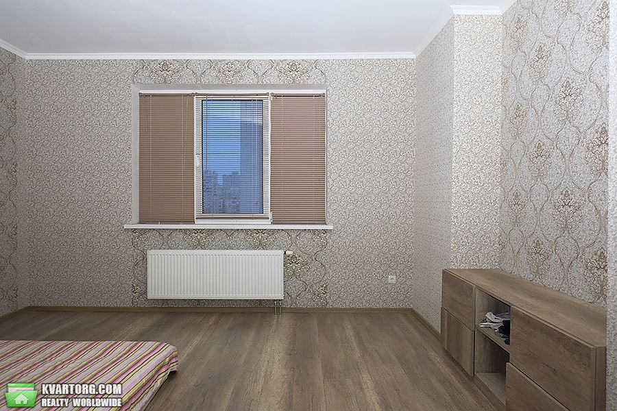 Rent out 2-room apartment. Киев,  Мишуги — photo 2