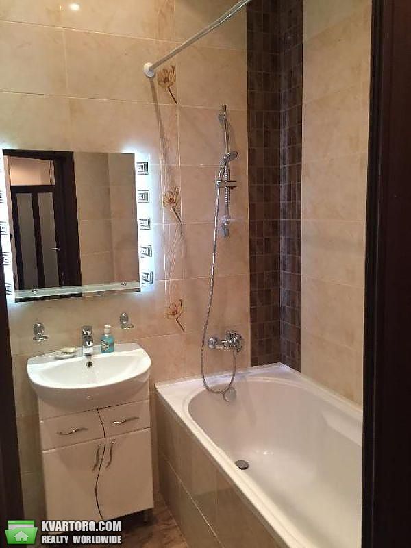 Rent out 2-room apartment. Киев,  Андреевская — photo 9