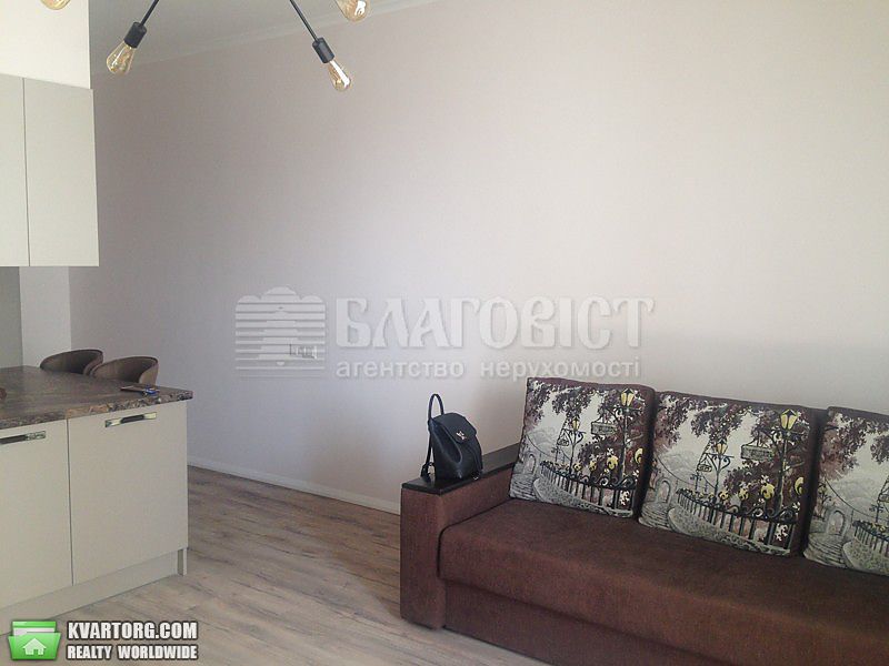 Rent out 2-room apartment. Киев,  Драгомирова — photo 3