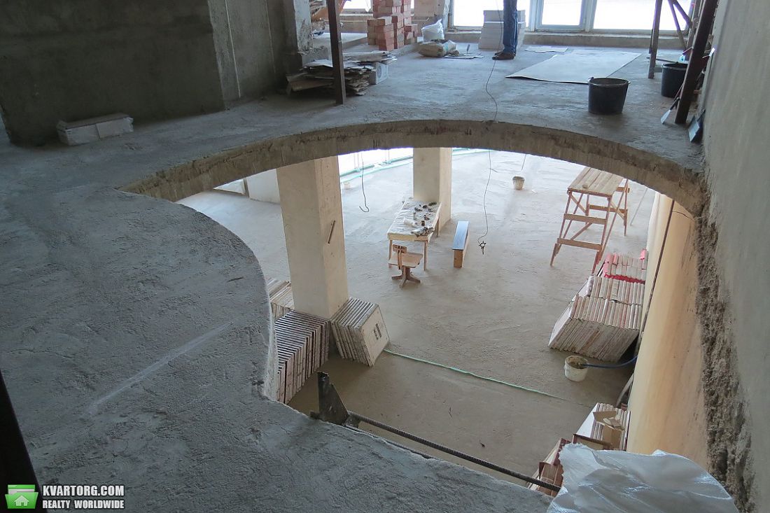 Sell 4-room apartment. Одесса, Лидерсовский — photo 1