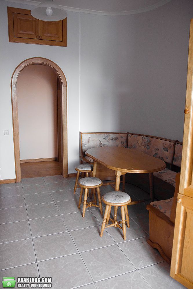 Rent out 3-room apartment. Киев,  Малоподвальная — photo 6