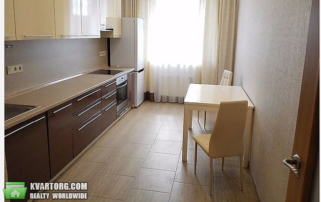 Rent out 2-room apartment. Киев,  Драгомирова — photo 3