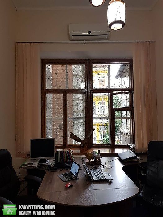 Rent out office. Киев, ул.Б.Васильковская — photo 1