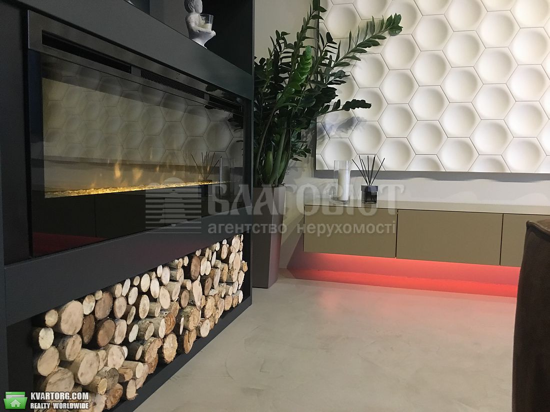 Rent out 2-room apartment. Киев,  Ямская — photo 2
