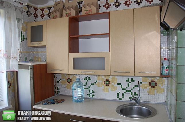 Sell 2-room apartment. Киев,  Приречная — photo 1