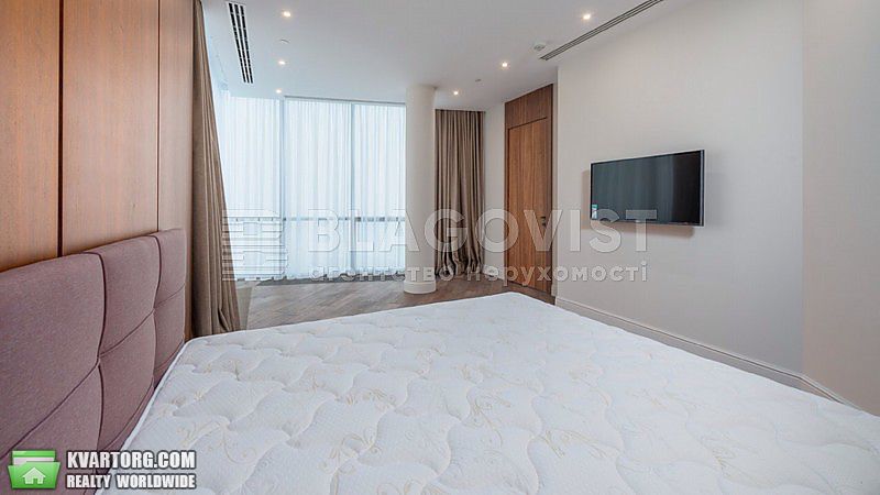 Rent out 3-room apartment. Киев,  Шевченко бул — photo 6