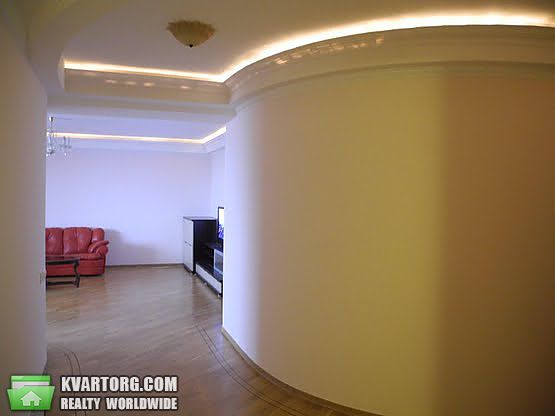 Rent out 3-room apartment. Киев,  Старонаводницкая — photo 8
