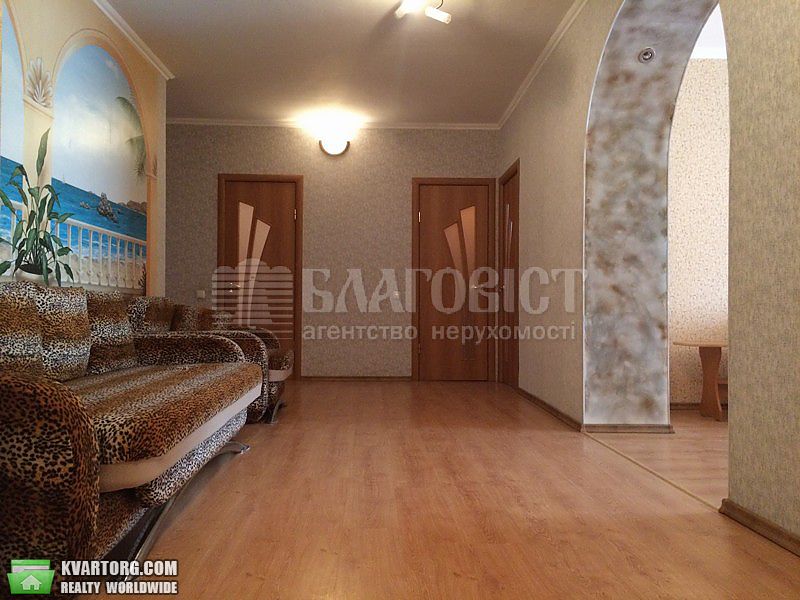 Rent out 3-room apartment. Киев,  Чорновола Вячеслава — photo 8
