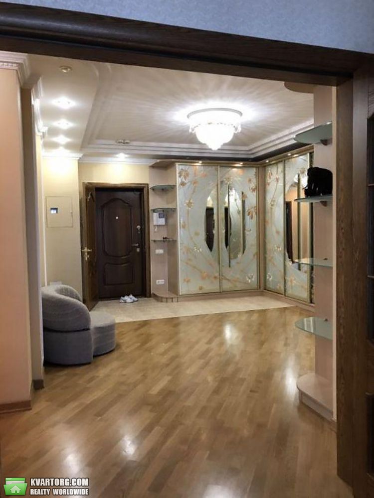 Rent out 3-room apartment. Киев,  Мирного Панаса — photo 9