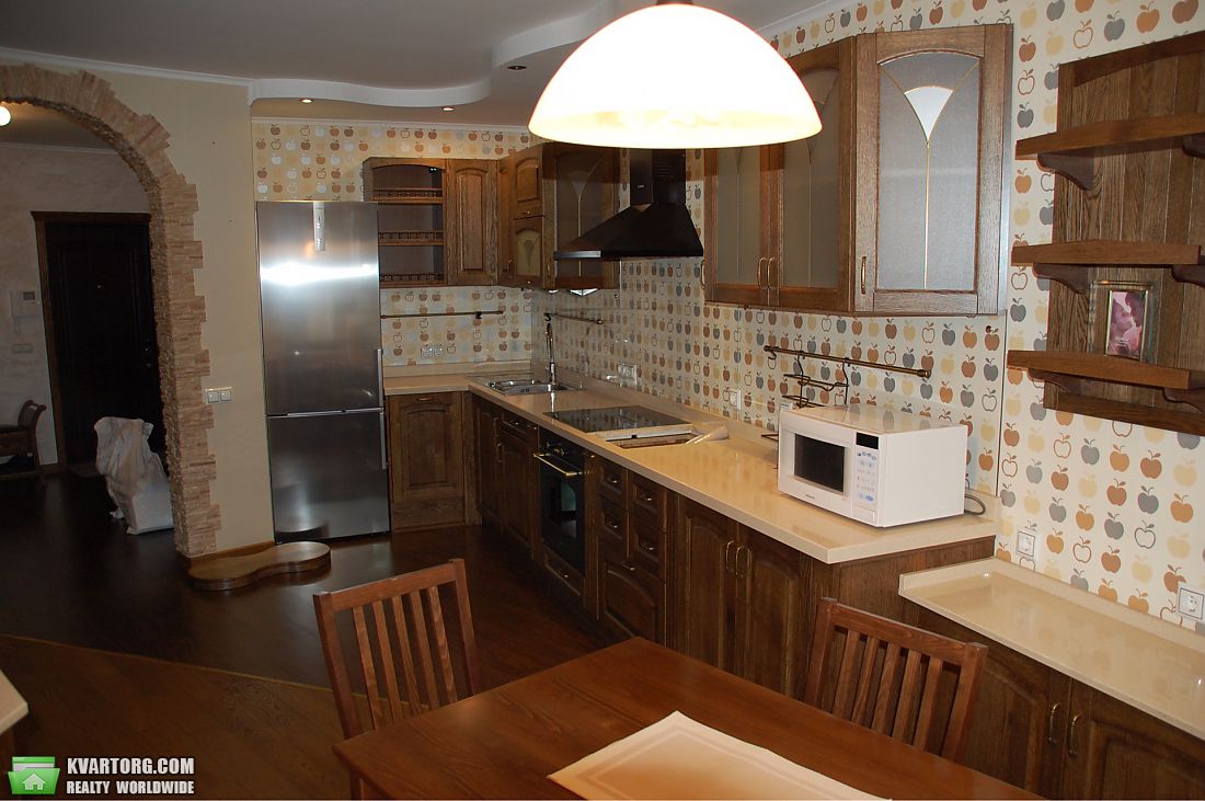 Rent out 4-room apartment. Киев,  Срибнокильская — photo 2