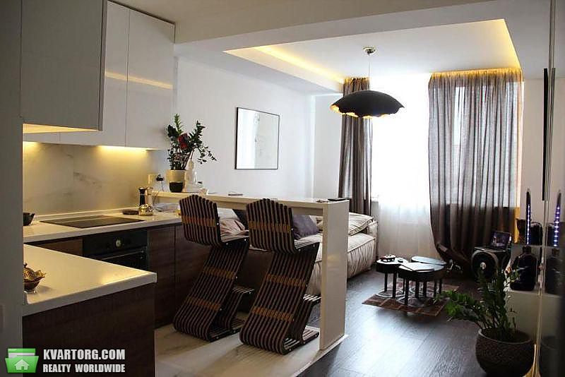 Rent out 2-room apartment. Киев,  Завальная — photo 3