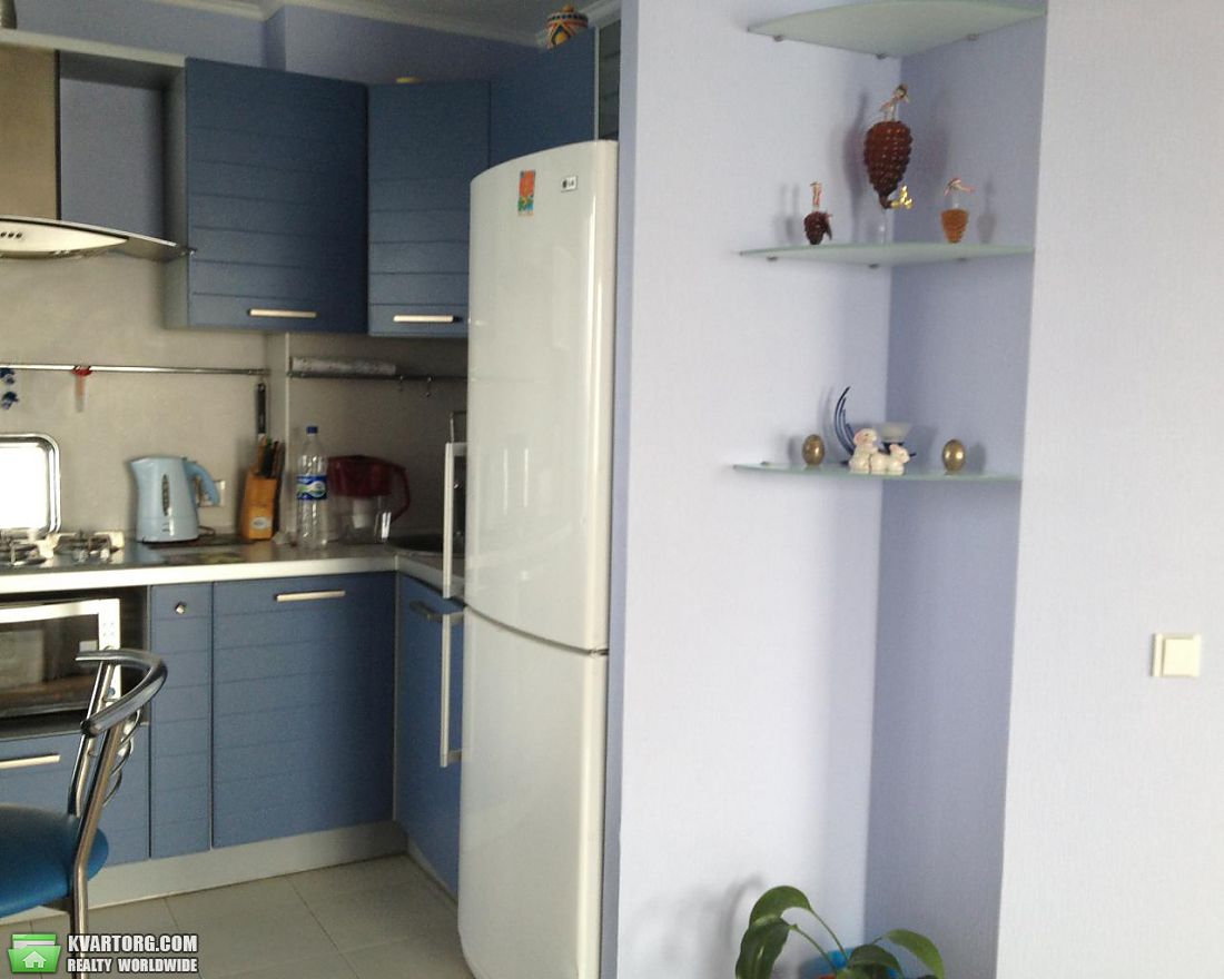 Rent out 2-room apartment. Киев,  Никольско-Ботаническая — photo 7