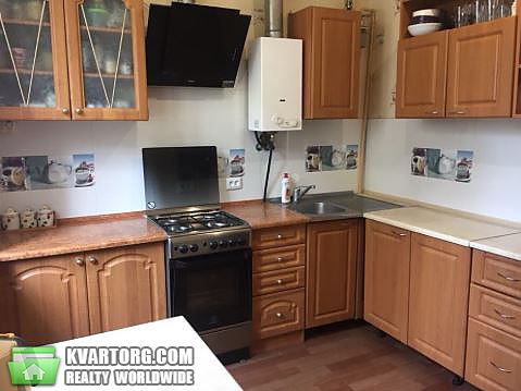 Rent out 3-room apartment. Киев,  пр Александра Безстужева — photo 1